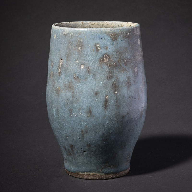 DAME LUCIE RIE D.B.E. (BRITISH 1902-1995) VASE | Sold for £11,250*